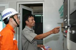 Đảm bảo an toàn điện mùa mưa bão tại Thành phố Hồ Chí Minh