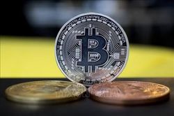 ECB đề xuất siết quy định tiền kỹ thuật số, mở rộng lệnh cấm trả lãi stablecoin