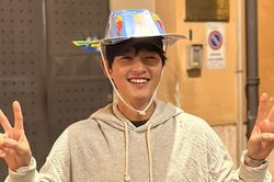 Song Joong Ki đón tuổi 41, diện mạo trẻ trung gây chú ý