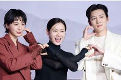 Ji Chang Wook áp lực khi đóng cặp Son Ye Jin, nhắc đến Hyun Bin