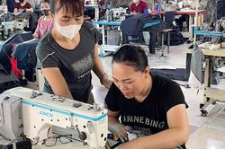Từ chiếc máy đi mượn đến lập xưởng may ở quê