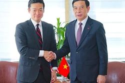 Việt Nam - Hoa Kỳ: Khắc phục hậu quả chiến tranh l&agrave; ưu ti&ecirc;n h&agrave;ng đầu trong hợp t&aacute;c quốc ph&ograve;ng