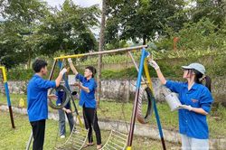 Sân tập cộng đồng - điểm hẹn của người dân