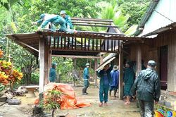 Nam Giang di dời 19 hộ dân vùng nguy cơ sạt trượt