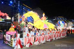 Lung linh đêm hội Thành Tuyên
