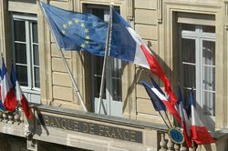 Rủi ro nợ Pháp lên cao nhất từ Covid: Phép thử mới với ECB?