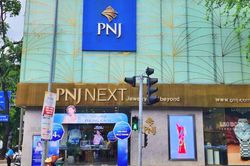Hai con gái của Chủ tịch PNJ Cao Thị Ngọc Dung đã bán xong 25 triệu cổ phiếu