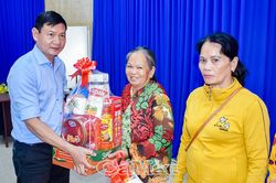 Nỗ lực hoàn thành chỉ tiêu kinh tế - xã hội