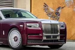 Cận cảnh Rolls-Royce Phantom Hummingbird độc bản khảm vỏ bào ngư