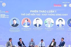 Giảm phụ thuộc đường bộ để hạ chi phí logistics