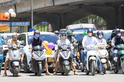 Dự báo thời tiết Hà Nội hôm nay 22/9: Ngày nắng nóng, đêm mưa rào