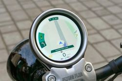 Xuất hiện xe máy điện phong cách cổ điển, vận tốc115km/h, đi 154km/lần sạc, công nghệ tựa ô tô giá có vượt tầm?