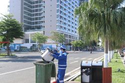 Nghịch lý khó tuyển công nhân vệ sinh môi trường