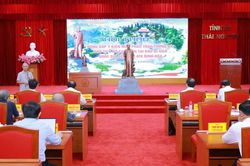 Thái Nguyên góp ý mẫu tượng đài Bác Hồ tại ATK Định Hóa