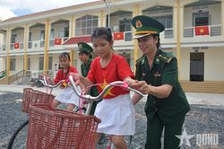 Tết Trung thu nơi vùng biên Ia Lốp