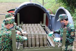 Hết m&igrave;nh v&igrave; nhiệm vụ 'chiến đấu thời b&igrave;nh'