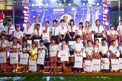 Mang mùa trăng ấm áp đến với học sinh khó khăn ở Cần Thơ