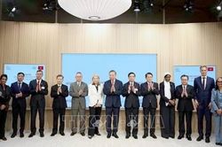 Bộ trưởng Bộ Tài chính tiếp nhận 3 Chương trình hợp tác quốc gia Việt Nam với UNDP, UNICEF và UNFPA giai đoạn 2027-2031