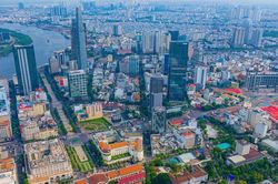 ADB nâng dự báo tăng trưởng GDP Việt Nam
