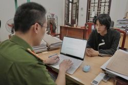 Hết tiền thuê phòng trọ, đôi nam nữ khống chế cụ bà 85 tuổi, cướp tài sản