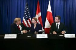 Ông Trump ký kết thỏa thuận an ninh "vô cùng quan trọng" với Đan Mạch và Greenland