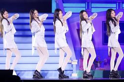 ILLIT bị mỉa mai vì tốc độ bán vé concert ảm đạm