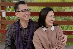 Hành trình đến Mỹ của Hữu Châu và Hồng Đào