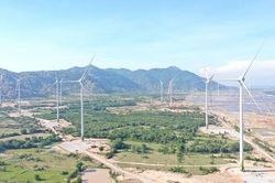 Khơi thông dòng vốn cho năng lượng tái tạo: Đâu là 'nút thắt'?