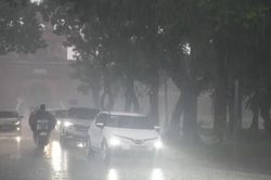 Khu vực từ Huế đến Đà Nẵng, Quảng Ngãi đến Đắk Lắk có mưa to, cục bộ có nơi trên 250mm