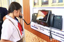 Đưa công nghệ số vào trường học