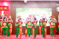 Tổ chức vui Tết Trung thu cho trẻ em người nước ngoài