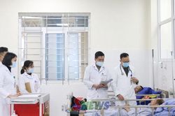 Thực hành theo lời Bác 'Lương y phải như từ mẫu'