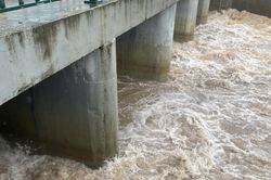 Xử lý căn cơ ngập úng, tạo dư địa phát triển phía Tây Hà Nội