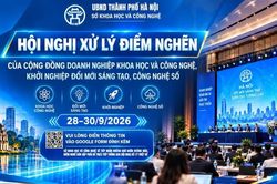 Từ 'quản lý' sang 'phục vụ': Hà Nội tháo gỡ điểm nghẽn, đồng hành cùng doanh nghiệp