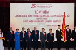 Trường Đại học Luật, ĐHQGHN kỷ niệm 50 năm và đón nhận Huân chương Lao động hạng Nhất