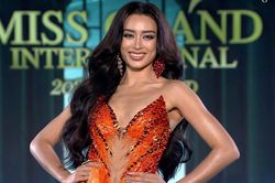 Suýt ngã trên sân khấu Miss Grand, Emoura Phạm được khen vì xử lý khéo