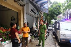 Quyết liệt gỡ 'điểm nghẽn' trật tự đô thị tại địa bàn giáp ranh