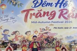 Ấm áp 'Đêm hội Trăng rằm' xã Phú Xuyên