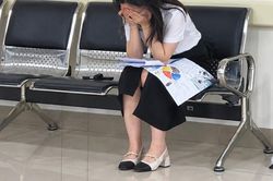 Cô gái 23 tuổi chết lặng khi nhận kết quả ung thư