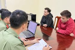 Anh em song sinh mua bán trái phép hơn 100 triệu dữ liệu cá nhân, dùng tiền để đánh bạc