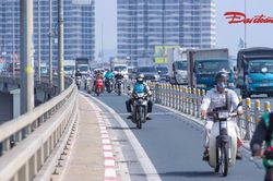 Cầu Nhật Tân thí điểm giảm tốc độ làn sát dải phân cách
