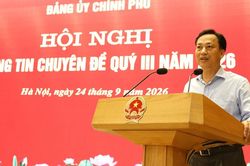 Chuyển từ tư duy 'làm theo' sang 'thực hành', đưa việc học tập Bác vào công việc hằng ngày