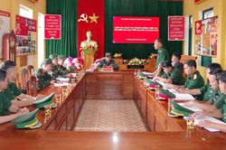 Sớm bố trí nơi ở ổn định cho 40 hộ dân vùng sạt lở