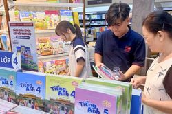 Minh bạch câu chuyện phân phối sách giáo khoa