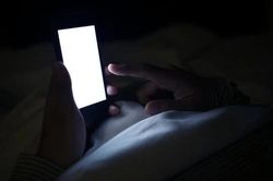 Tiếp xúc với ánh sáng yếu trong khi ngủ cũng có thể làm tăng nguy cơ suy tim và rung nhĩ