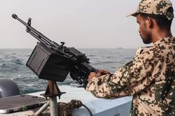Houthi đẩy Biển Đỏ tới bờ vực khủng hoảng: Bab el-Mandeb có thể thành Hormuz thứ hai?
