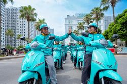 Chọn nghề cầm lái, có nhất thiết phải mua xe?