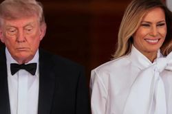 Ẩn ý trang phục của bà Melania khi tiếp đón Chủ tịch Tập Cận Bình và phu nhân