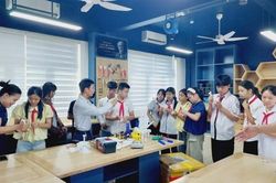Khơi dậy ước mơ sáng tạo cho học sinh vùng biên từ phòng STEM tại Trường PETROVIETNAM - Phong Thổ