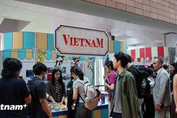 Rực rỡ sắc màu Việt Nam tại Lễ hội Văn hóa Đại học Hong Kong ở Trung Quốc